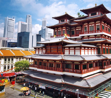 buddha tooth temple at chinatown