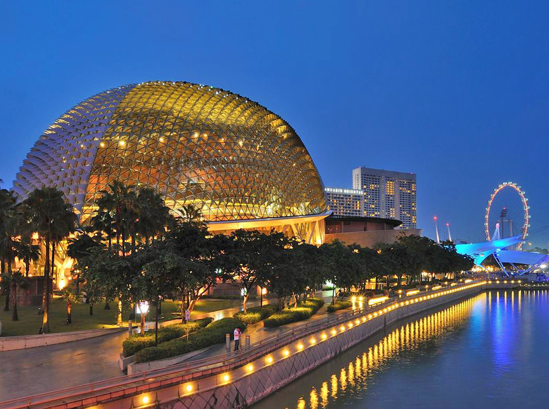 Esplanade theatres on the bay, singapore night view, romantic place in singapore